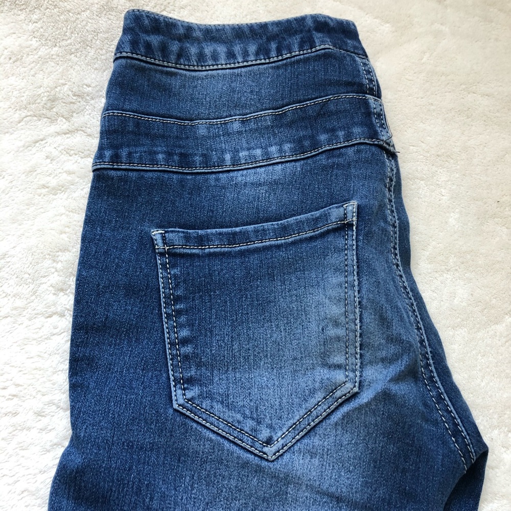 Jeans - Picture 3 of 6